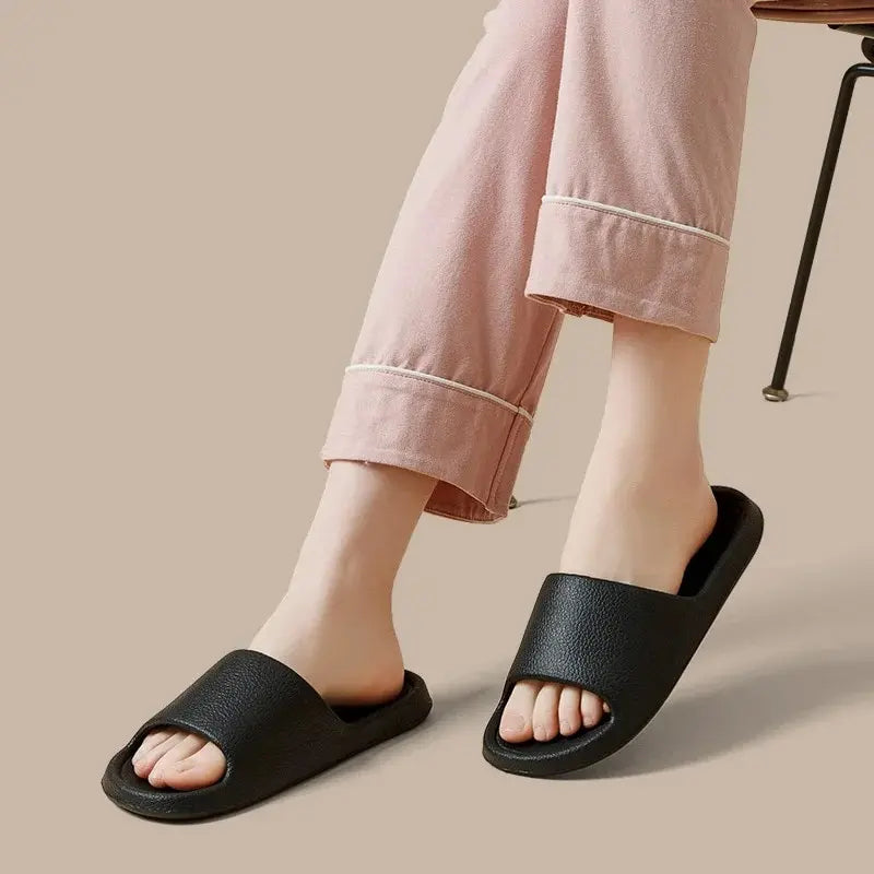 Men Sandals Flip Flops Man Slippers Solid Color Simple Non-Slip Soft Sole Comfortable Shower Slippers Outdoor